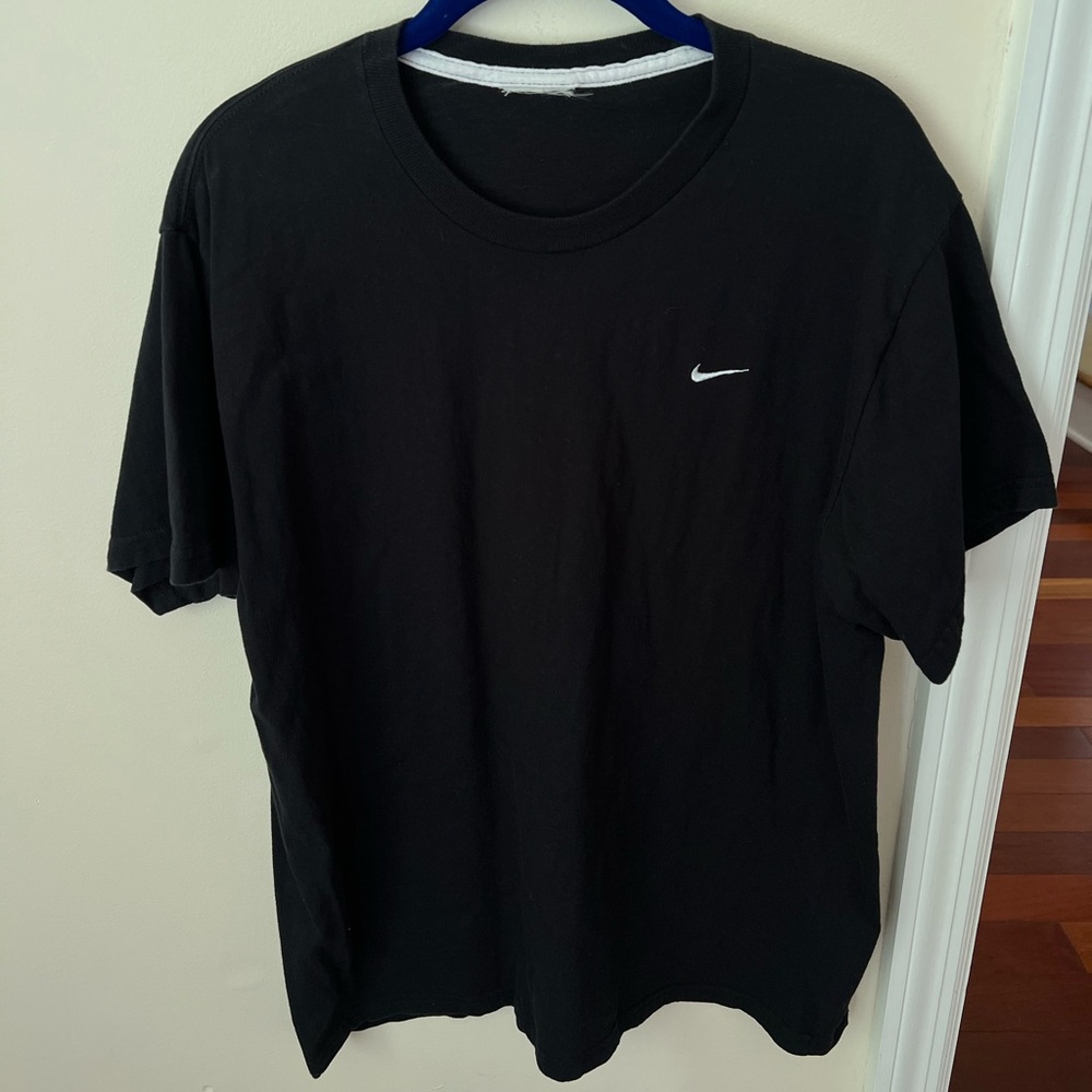 Men's Black Nike Embroidered Logo Short Sleeve Tee